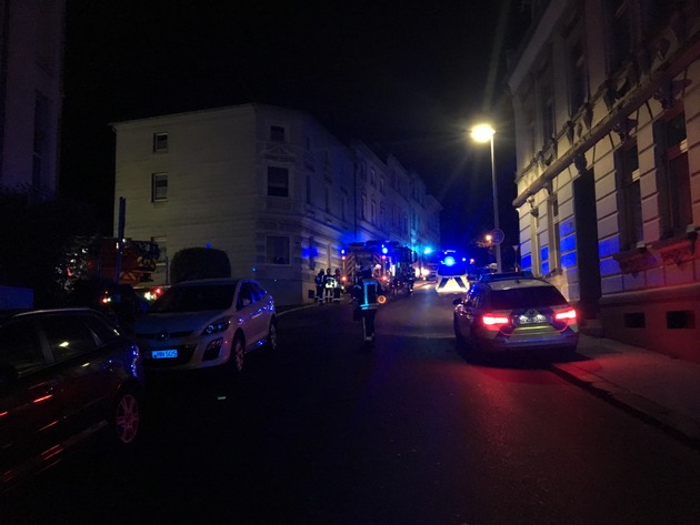 FW Mettmann: Zimmerbrand auf der Bismarckstraße in Mettmann