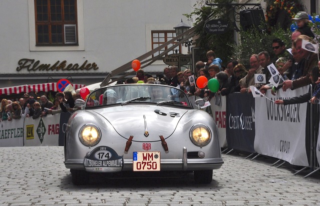 Kitzbüheler Alpenrallye: Jubiläum mit Großglockner, Tirol-Etappe und Kristallwelten - BILD