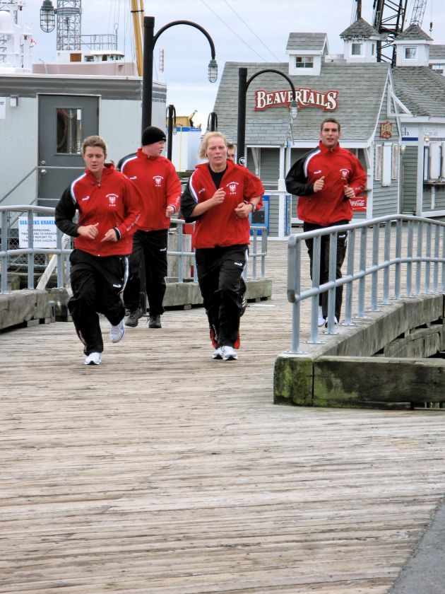 Deutsche Marine - Pressemeldung: &quot;Terry Fox&quot; - Deutsche Marinesoldaten laufen in Kanada für die Krebshilfe