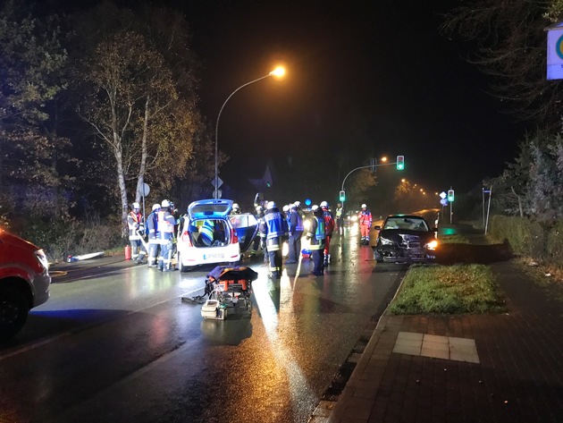 FW-DT: Verkehrsunfall mit 3 verletzten Personen