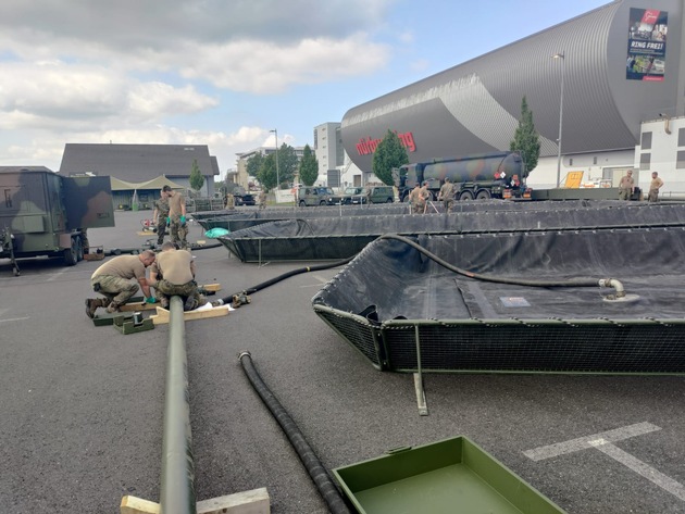 Logistikkommando der Bundeswehr unterstützt bei der Hochwasserkatastrophe in Deutschland