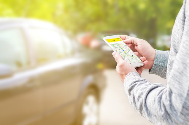 Wie kann man über Auffahrt und Pfingsten Staus umgehen und Routen optimieren?