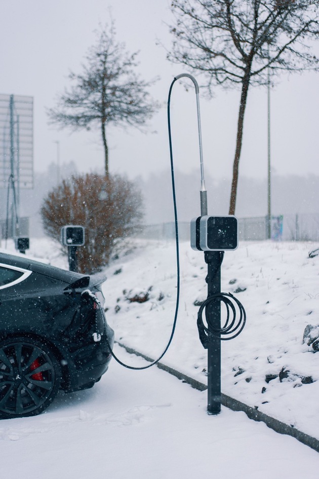 Aktuelle Pressemeldung: Robustes Kabelmanagement f&uuml;r den JUICE CHARGER me 3