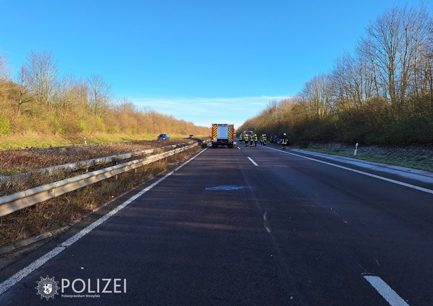 POL-PDPS: Schwerer Verkehrsunfall auf der Autobahn