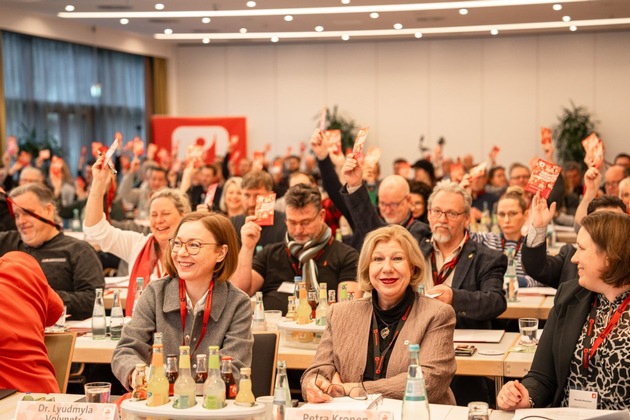 IGBCE-Bezirk Niederrhein stellt sich für die nächsten vier Jahre auf und ebnet Weg zum Gewerkschaftskongress 2025