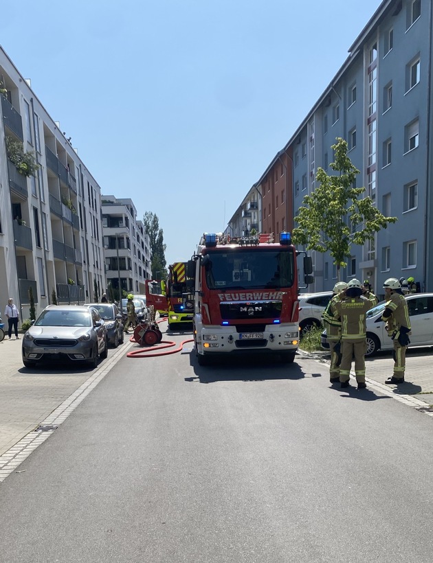 FW Konstanz: Balkonbrand in Mehrfamilienhaus