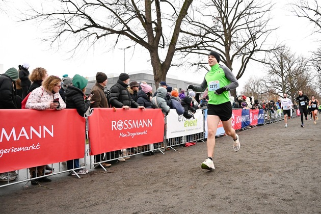 Pressemitteilung: ROSSMANN verbindet Sport-Engagement mit neuer Patenschaft f&uuml;r die Clinic Clowns