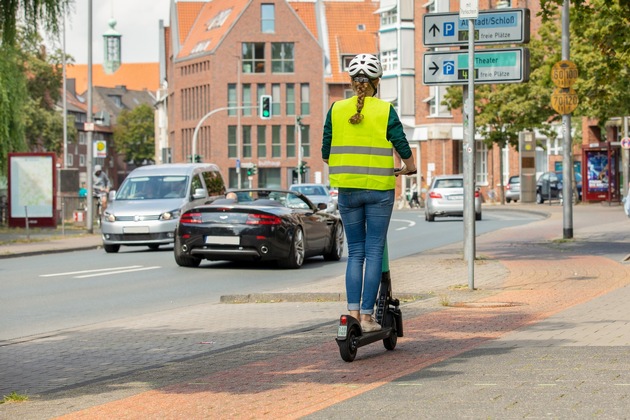 Pressemitteilung: E-Scooter - Tipps zum sicheren Gebrauch
