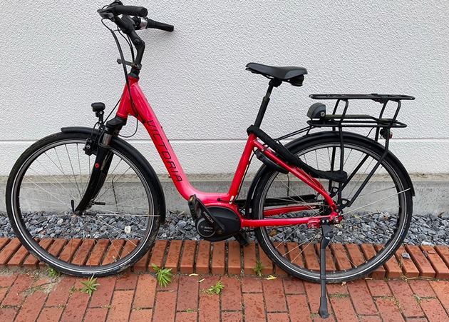POL-ST: Rheine, Eigentümer von Fahrrädern gesucht