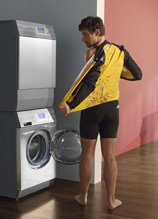 Première mondiale de Schulthess: la nouvelle Spirit XLI détecte le degré de saleté du linge