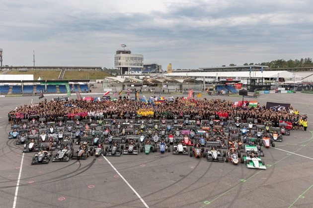 Autonomes Fahren: Hochschul-Teams siegen auf dem Hockenheimring