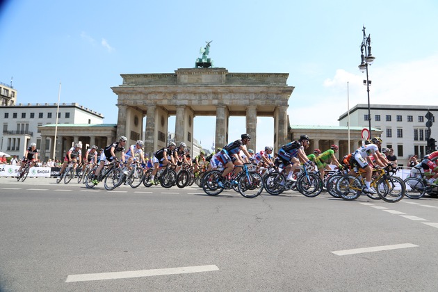 SKODA auch in diesem Jahr Motor des Garmin Velothon Berlin (FOTO)