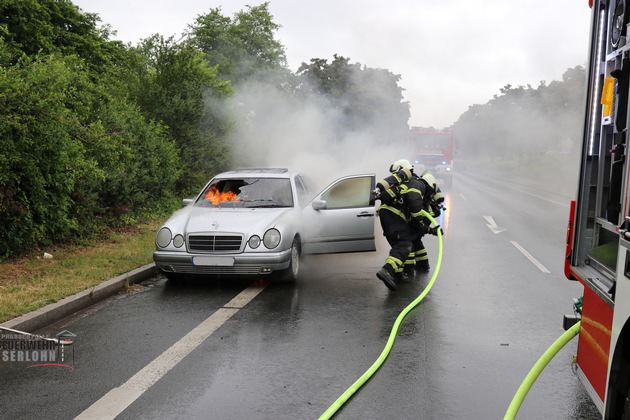 FW-MK: Fahrzeugbrand am Hellweg