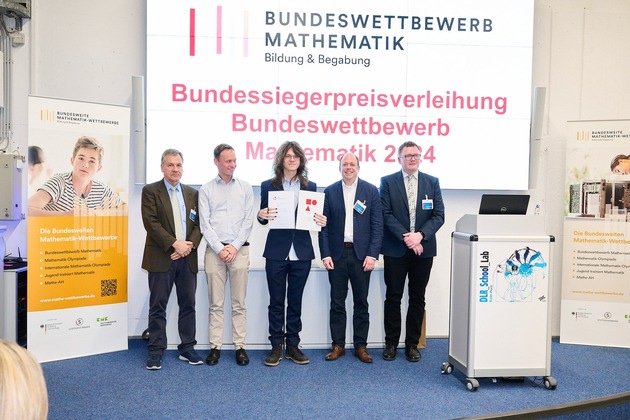 Bundeswettbewerb Mathematik: Zwei Berliner Schüler als Bundessieger ausgezeichnet
