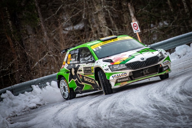 Rallye Monte Carlo: Von SKODA Motorsport unterstützter Andreas Mikkelsen gewinnt WRC2