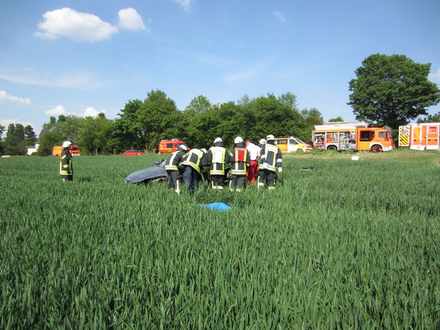 FW-MH: -Update- Verkehrsunfall auf der Mendener Straße mit eigeklemmter Person.