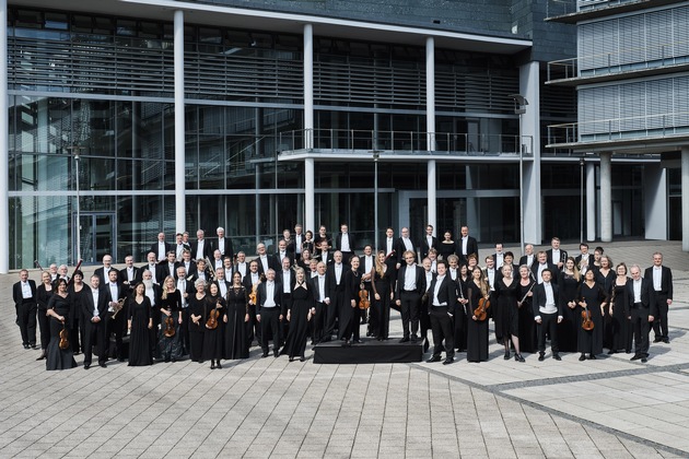100 Jahre Mission Musik: Sinfonieorchester und Rundfunkchor des MDR begeistern mit Leidenschaft für Klassik