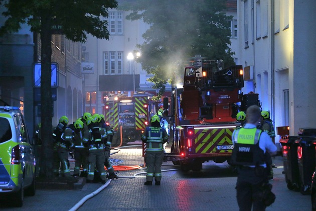 FW Gronau: Brand eines Gastronomiebetriebs an der Mühlenmahte in Gronau