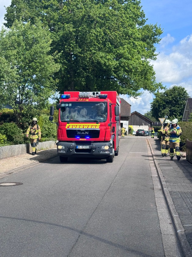 FW-SE: Verdacht auf radioaktiven Fund in Hasenkrug - Feuerwehren und ABC-Zug im Gefahrguteinsatz
