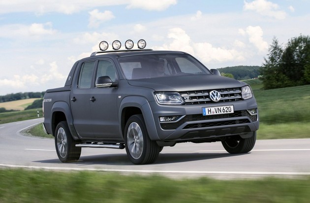 Out in front: Amarok wins 'International Pick-up Award ...