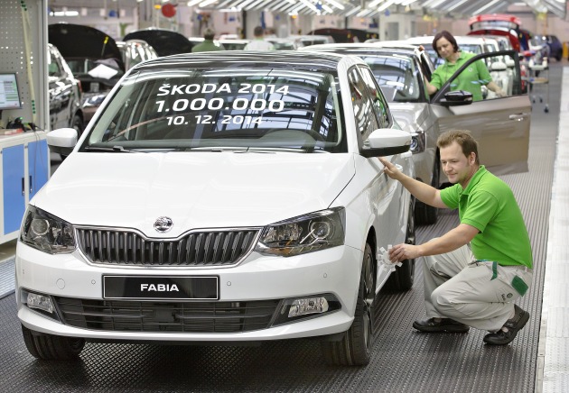 Meilenstein erreicht: SKODA produziert erstmals 1 Million Fahrzeuge in einem Jahr (FOTO)