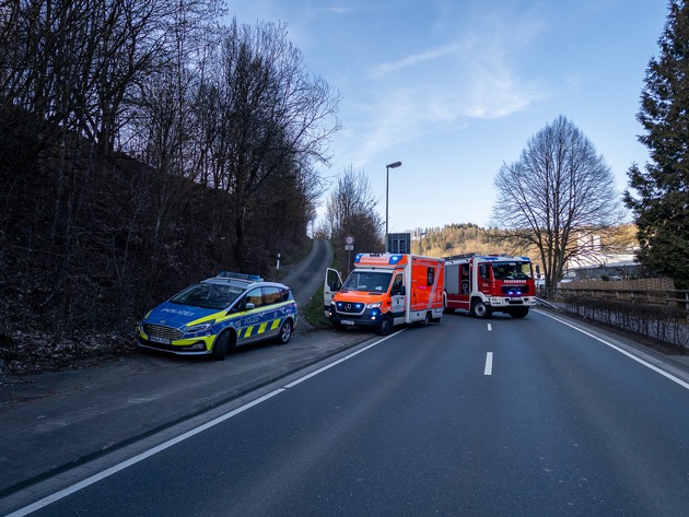 FW Finnentrop: Feuerwehr rettet Person bei Wohnungsbrand in Finnentrop - Heggen