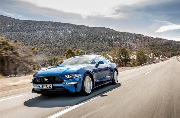 Ford-Werke GmbH: Ford Mustang feiert heute 55-jähriges Jubiläum (FOTO)