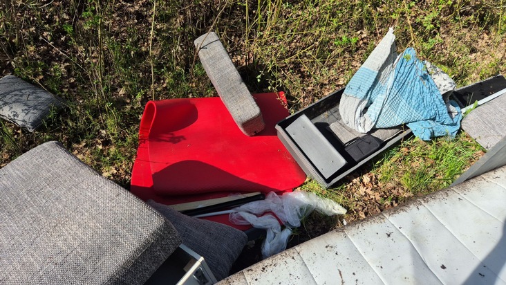 POL-NMS: 20260424-3-PDNMS-Illegale M&uuml;llentsorgungen in Felm und Altenholz