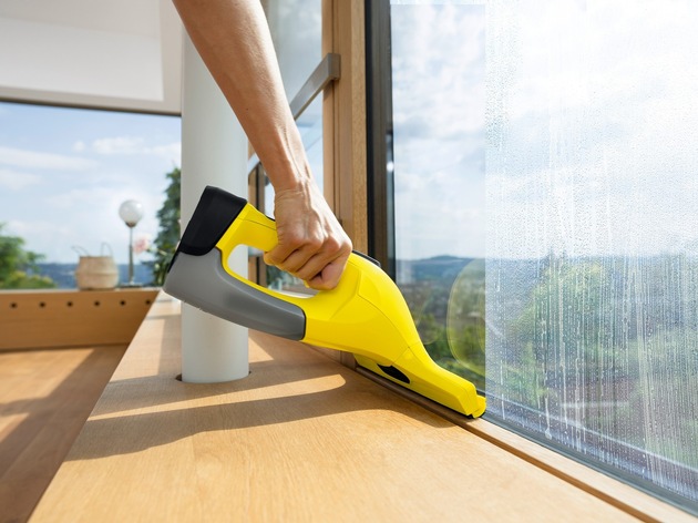 Kärcher gibt Tipps für den richtigen Umgang mit Fenstersaugern für streifenfreien Glanz