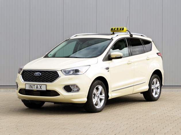 Ford Kuga jetzt auch als Taxi erhältlich - und sofort preisgekrönt