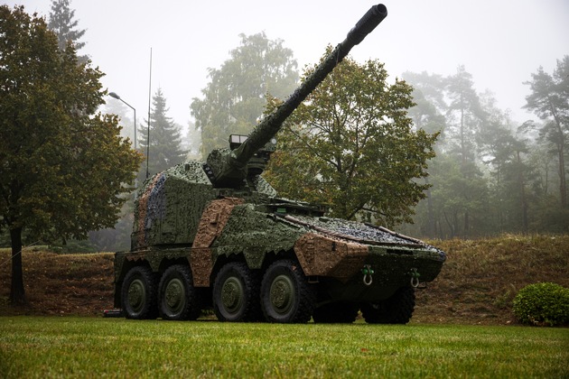 Panzerbrigade 21 stellt neuartigen Artillerieverband auf