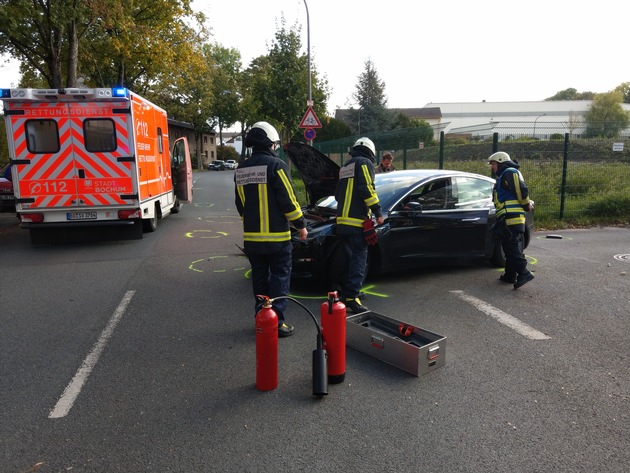 FW-BO: Verkehrsunfall in Bochum auf der Vierhausstraße