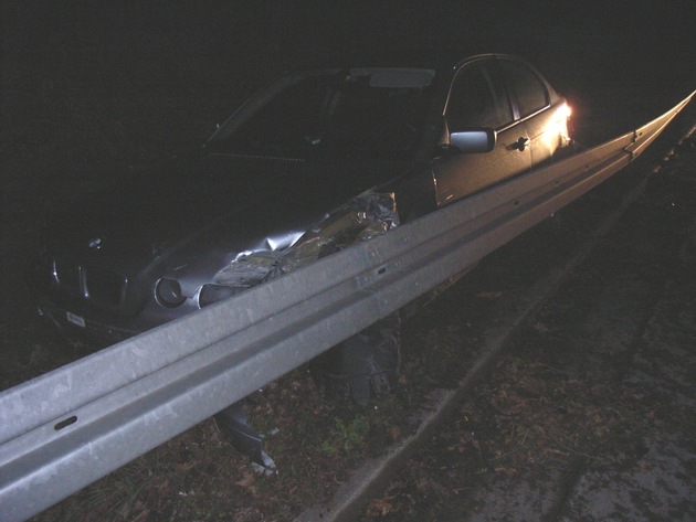 POL-HI: Verkehrsunfall auf BAB 7 - ein Verletzter, Alkoholeinfluß, hoher Sachschaden -