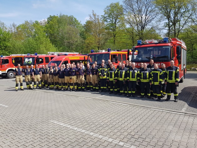 FW Xanten: Interkommunaler Trainingstag am Institut der Feuerwehr in Münster