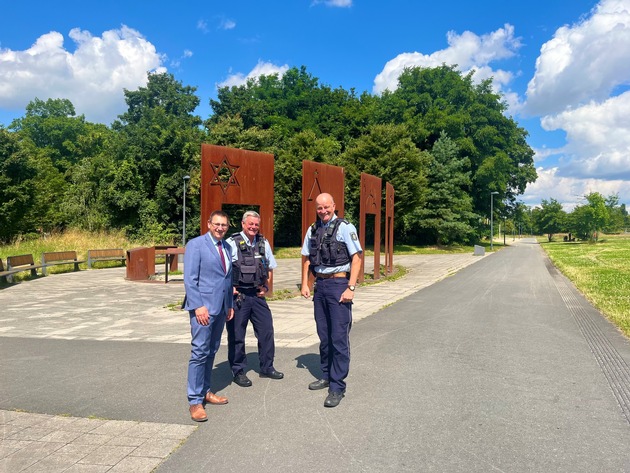 POL-HAM: Finale der Bezirksstreife 2024: Polizeipräsident Thomas Kubera in Herringen und Uentrop