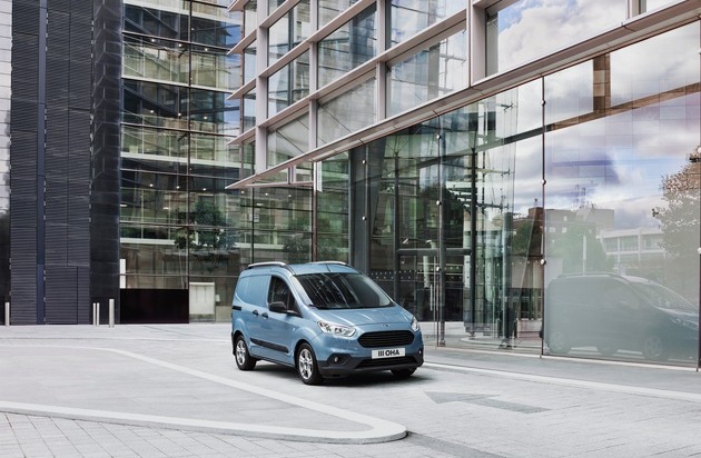 Ford-Werke GmbH: Debüt im kommenden Sommer: der neue Ford Transit Courier und Ford Transit Connect