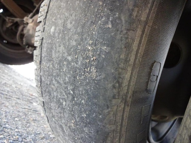 POL-BO: Schwerpunktaktion in Herne: 128 Verkehrs-Verstöße und zwei völlig abgefahrene Reifen
