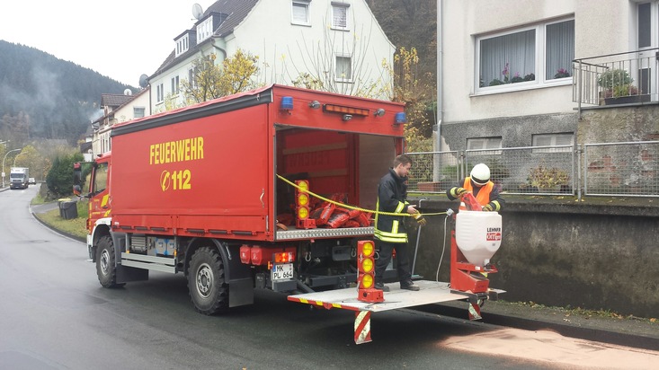 FW-PL: Größere Dieselkraftstoffspur Im OT Stadtmitte beschäftigt die Feuerwehr