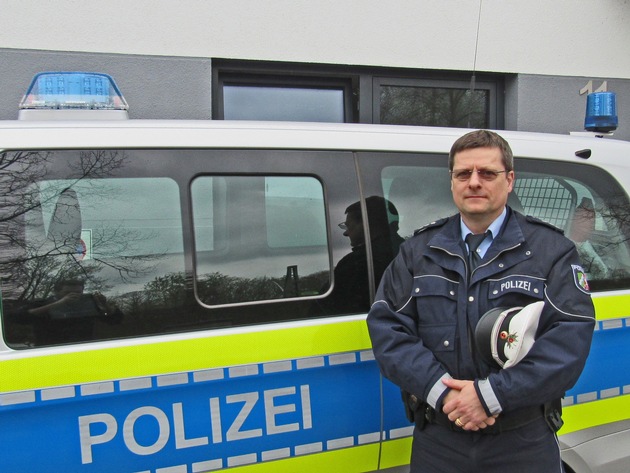 POL-ME: Aktionswoche gegen &quot;falsche Polizeibeamte&quot; in Ratingen: Die Polizeibesuche kommen gut an - Aktionsmeldung 4 - Ratingen - 1904033