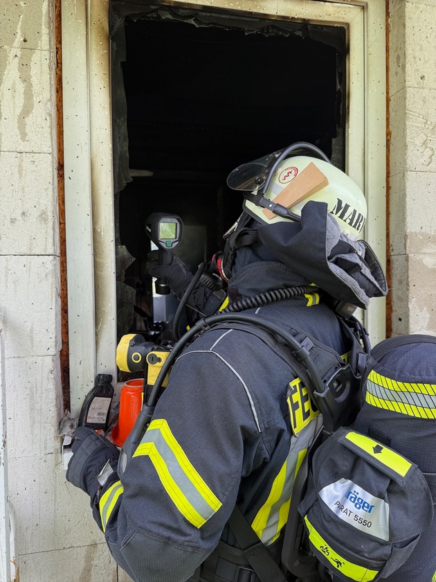 FW-SE: Feuer zerstört Bungalow