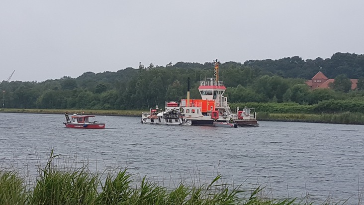 FW-RD: Havarie im Nord-Ostsee-Kanal Im Nord-Ostsee-Kanal, höhe KM 65 Südseite (Schacht-Audorf), kam es gestern (04.07.2020) zu einer Havarie.