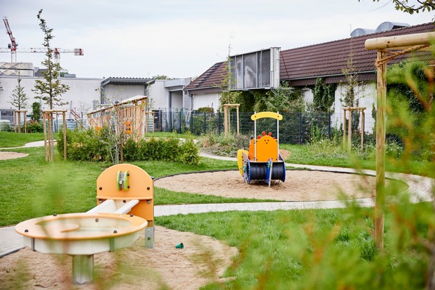 Erster FRÖBEL-Kindergarten in Düsseldorf feierlich eröffnet
