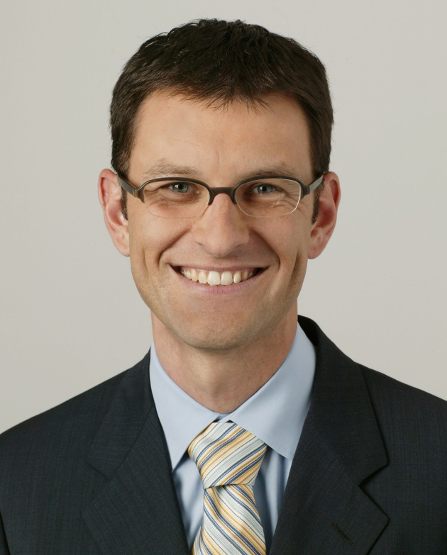 François Rouiller prend la direction de KPMG à Bâle, Orlando Lanfranchi dirige désormais le département Audit en Suisse alémanique de KPMG