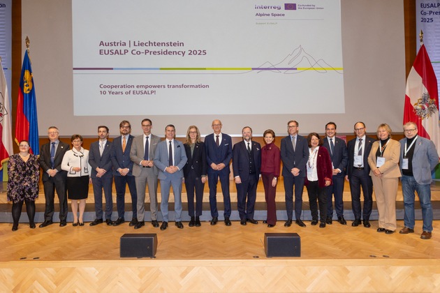 EUSALP-Generalversammlung in Innsbruck: Neuer Aktionsplan verabschiedet - Liechtenstein und Österreich ziehen positive Bilanz