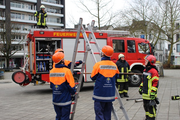 FW-ME: Feuerwehr für Jung und Alt (Meldung 5/2016)