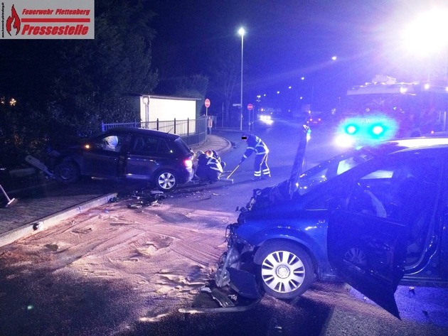 FW-PL: OT-Böddinghausen. Kollision in Kreuzungsbereich mit einem Verletzten.