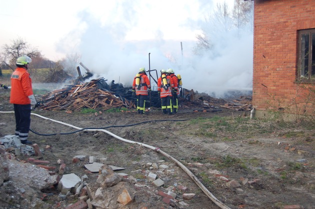 POL-STH: Nicht genehmigtes Osterfeuer