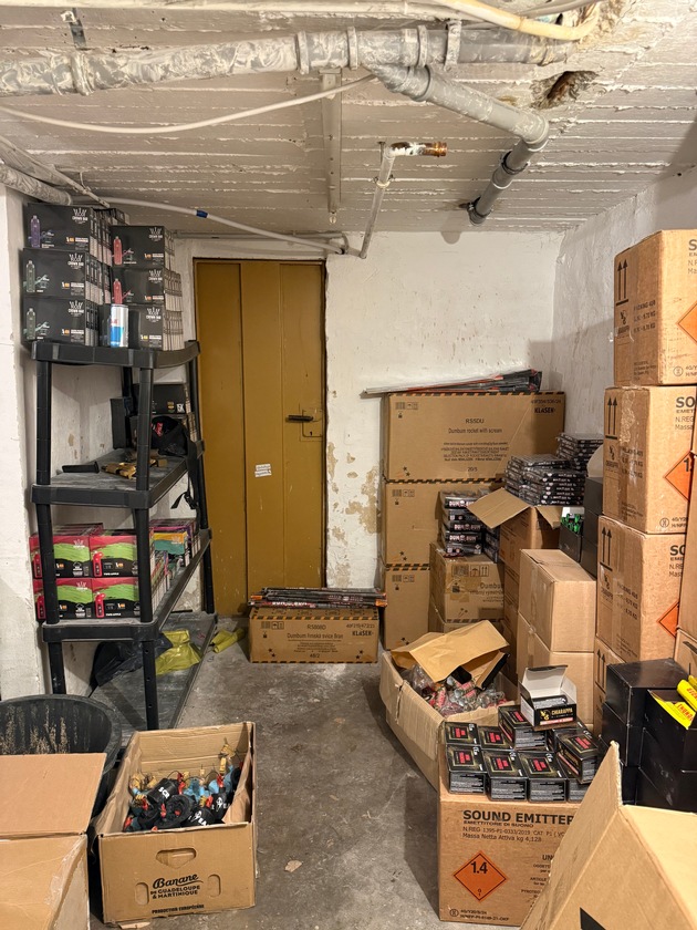 POL-E: Essen: Illegaler Handel mit Pyrotechnik - Ermittler stellen über eine halbe Tonne Sprengstoff sicher