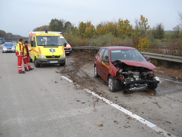 POL-HI: LK Hildesheim, BAB 7 --- 6 km Stau nach Unfall mit verletzter Person