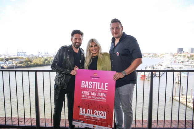 YouTube goes Charity - Channel Aid präsentiert die internationale Top-Band BASTILLE zusammen mit Baltic Sea Philharmonic unter der Leitung von Kristjan Järvi in der Elbphilharmonie Hamburg